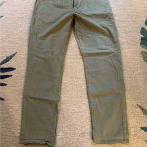 Canvas green Vineyard Vines 5 pocket pants. 36x32.